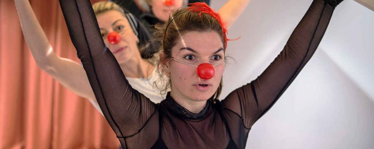 “İçindeki ‘Clown’ı Keşfet!”: Fiziksel Tiyatro Atölyesi